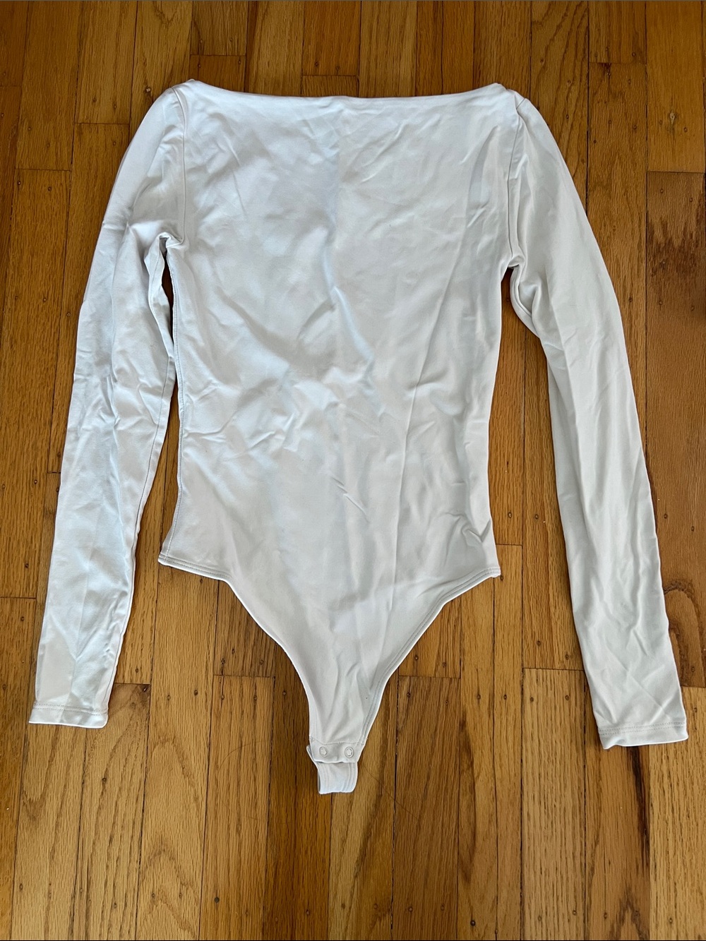 EUC Aritzia Babaton Contour bodysuit boatneck long sleeve. Cream. XS